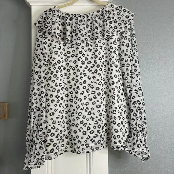 Loft V-Neck Ruffle Long Sleeve Blouse - White Black Animal Print - Size Large‎ - Picture 3 of 8